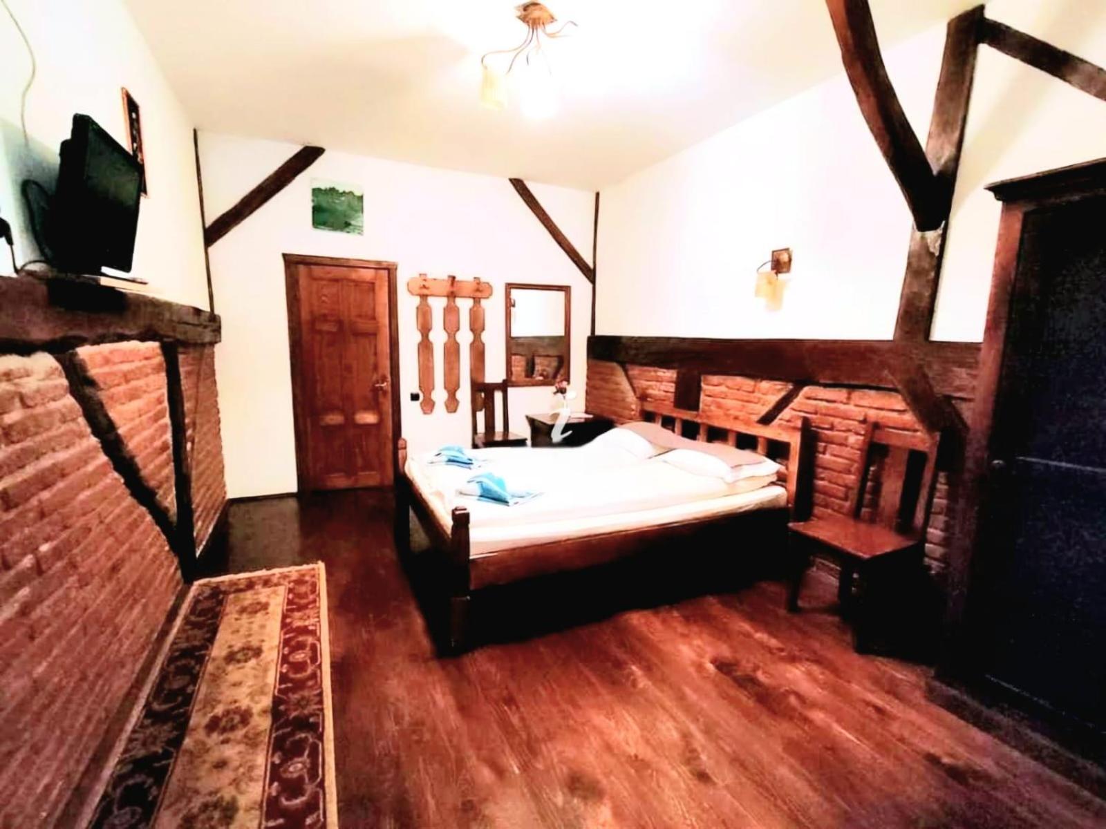 Pensiunea Cerbul - Valea Dobarlaului Exteriér fotografie